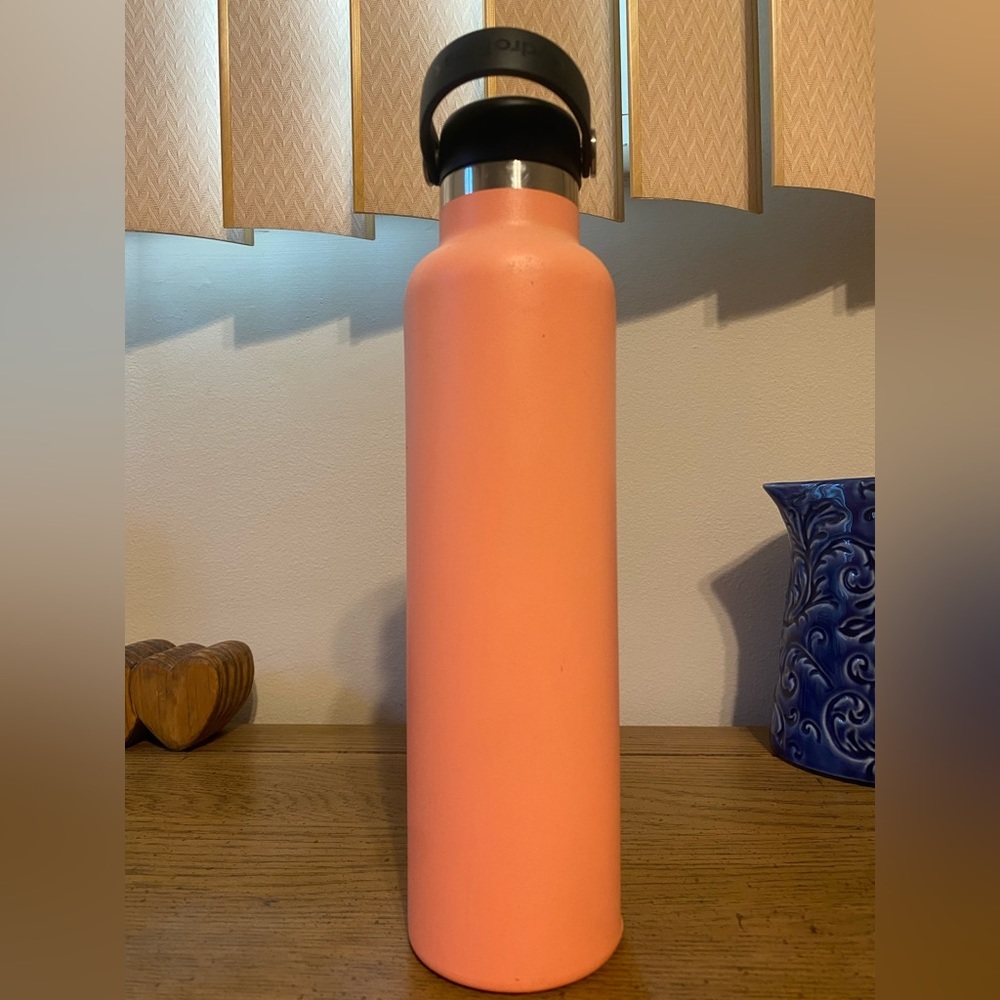 Hot Pink Hydroflask - Picture 5 of 10